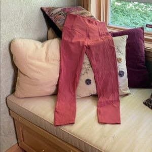 Lululemon size 4 All the right places